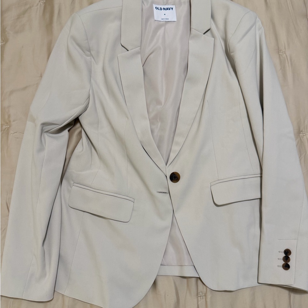 Old Navy Women's Light Cream Single-Button Blazer- never worn